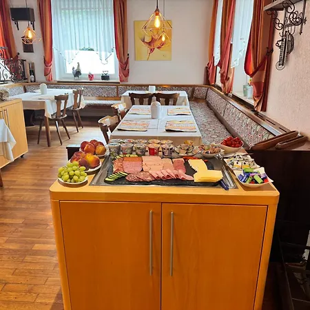 Hubertus Pensión 3*
